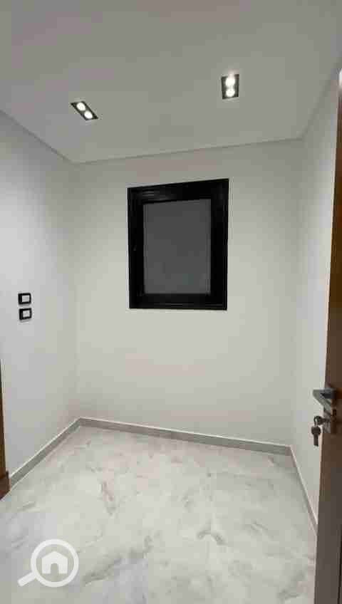 9 VideoCapture_20251120-181309. jpg