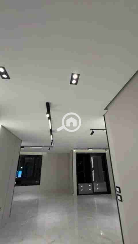 16 VideoCapture_20251120-181244. jpg