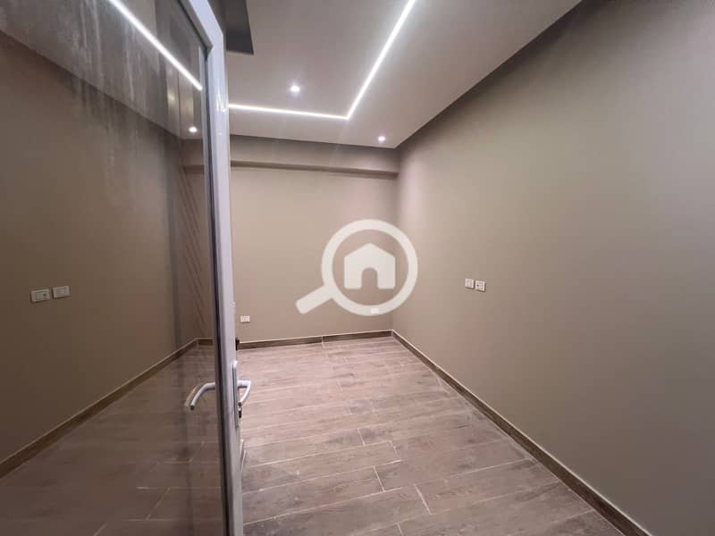 18 WhatsApp Image 2025-11-18 at 6.41. 20 PM (2). jpeg