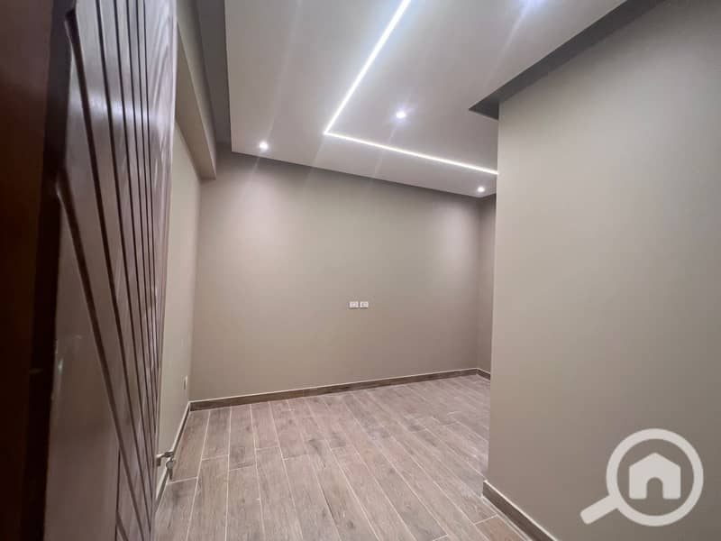 22 WhatsApp Image 2025-11-18 at 6.41. 22 PM (1). jpeg