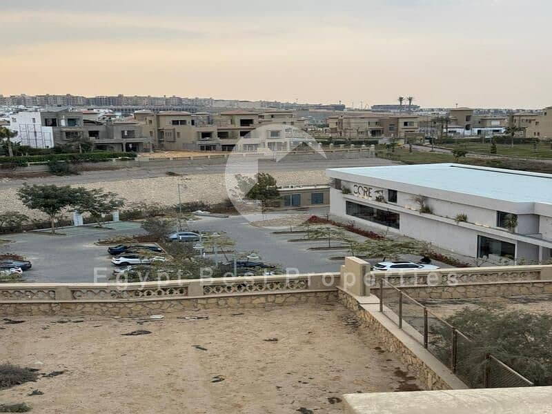 9 cabe25ac-a86a-4c42-a4d2-877f7dc8af26. jpg