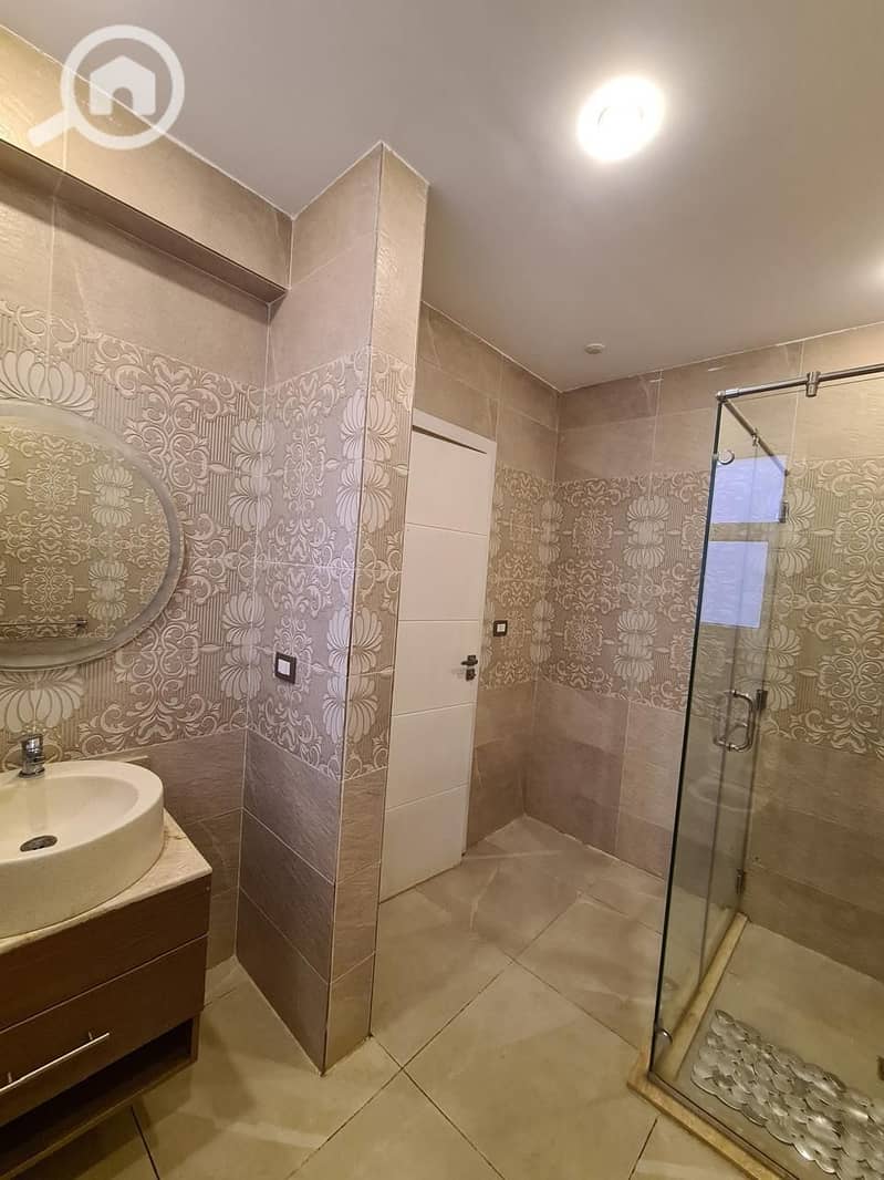 4 WhatsApp Image 2025-11-15 at 18.24. 22 (3). jpeg