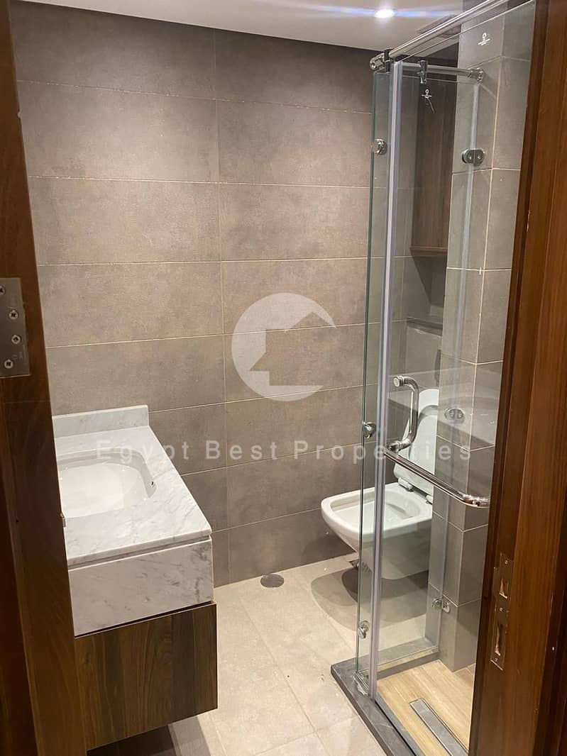 6 3818a4a8-ed7a-49f3-8c34-449a04beb240. jpeg