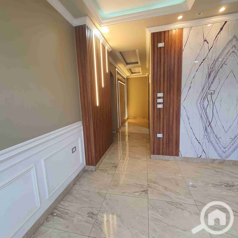 1000266353. jpg 1000266353. jpg