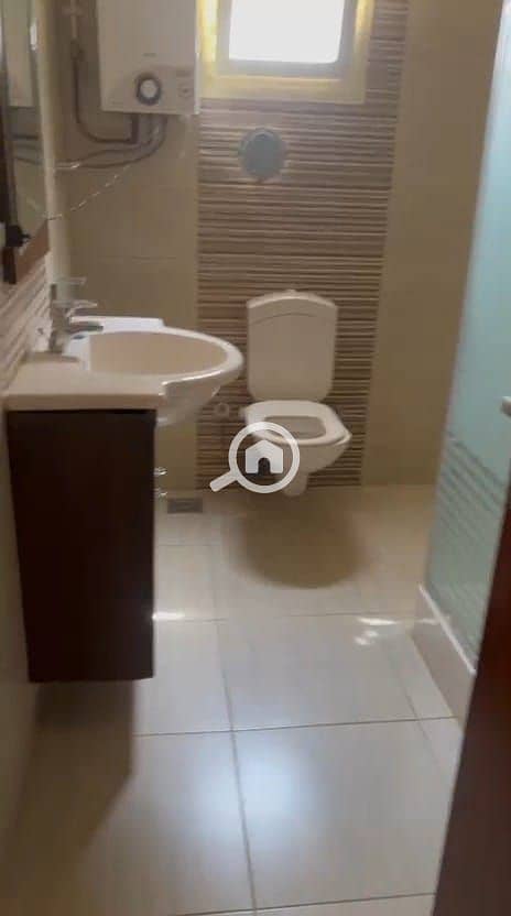 19 WhatsApp Image 2025-11-19 at 19.33. 42_69536096. jpg