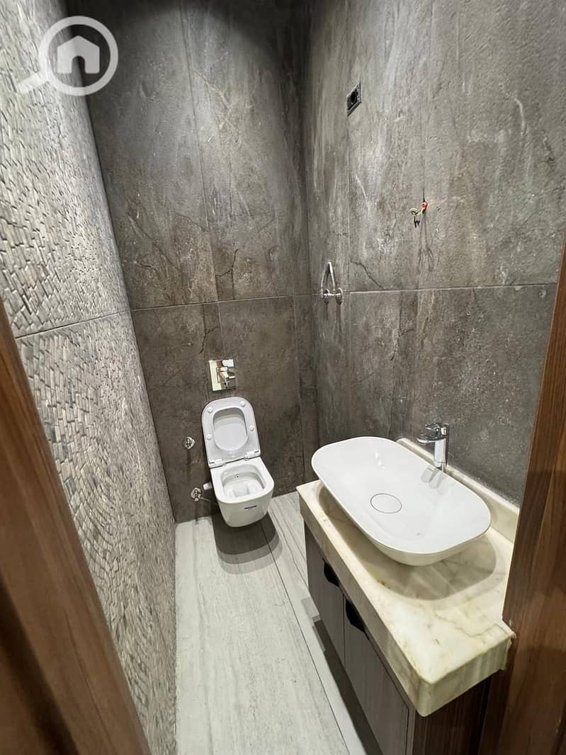 6 IMG-20251119-WA0058. jpg