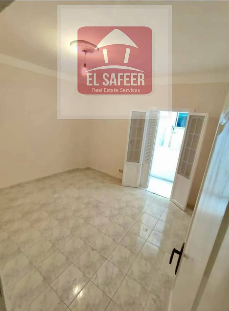 6 fcc44d5d-ea6e-4b8c-8698-c72c89a260f6. jpg