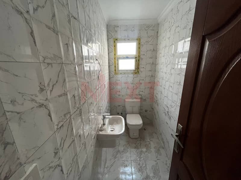 11 IMG-20251120-WA0064. jpg