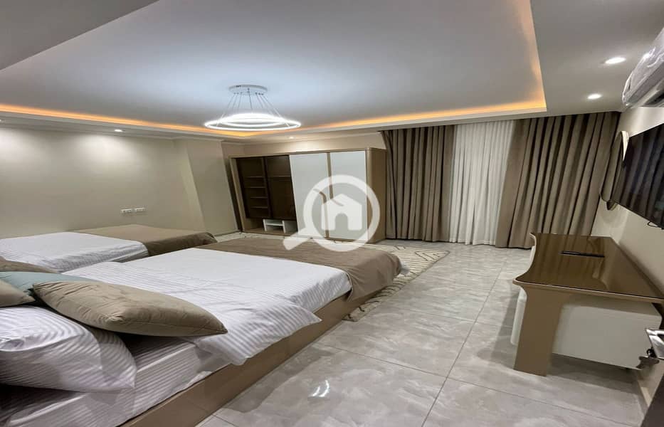 3 WhatsApp Image 2025-09-27 at 12.20. 15 PM. jpg