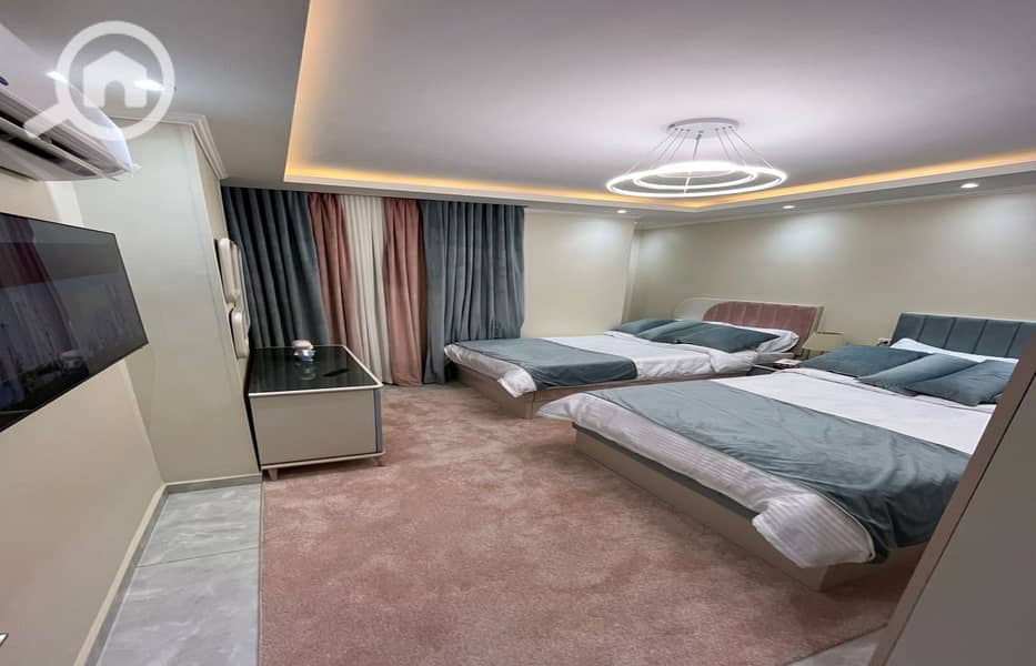 5 WhatsApp Image 2025-09-27 at 12.20. 21 PM. jpg