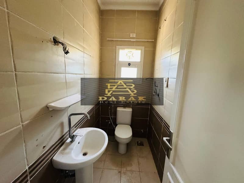 5 WhatsApp Image 2025-04-12 at 16.16. 57_f406512e. jpg