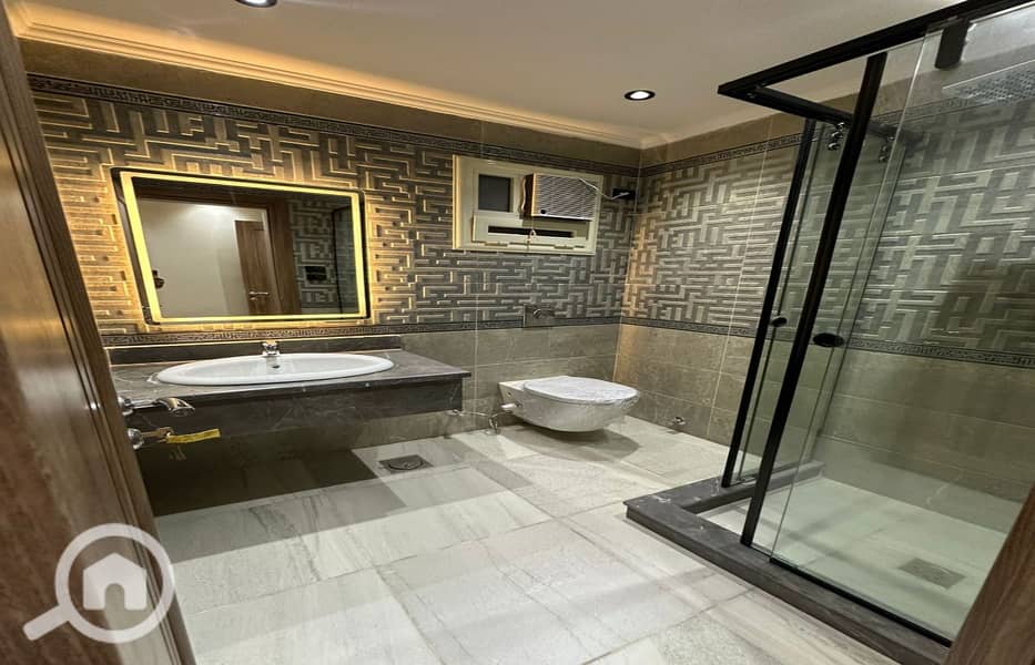 8 WhatsApp Image 2025-11-13 at 1.10. 25 PM (1). jpg