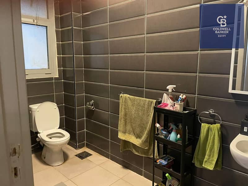 10 bc1748d9-c28c-44c5-a2f7-77d927cf4f8e. jpeg