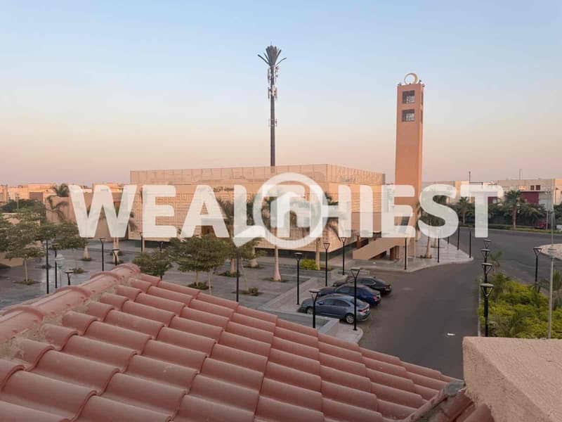 3 c2cbbcd6-0bbf-41de-8dae-fb50a56f7920. jpg