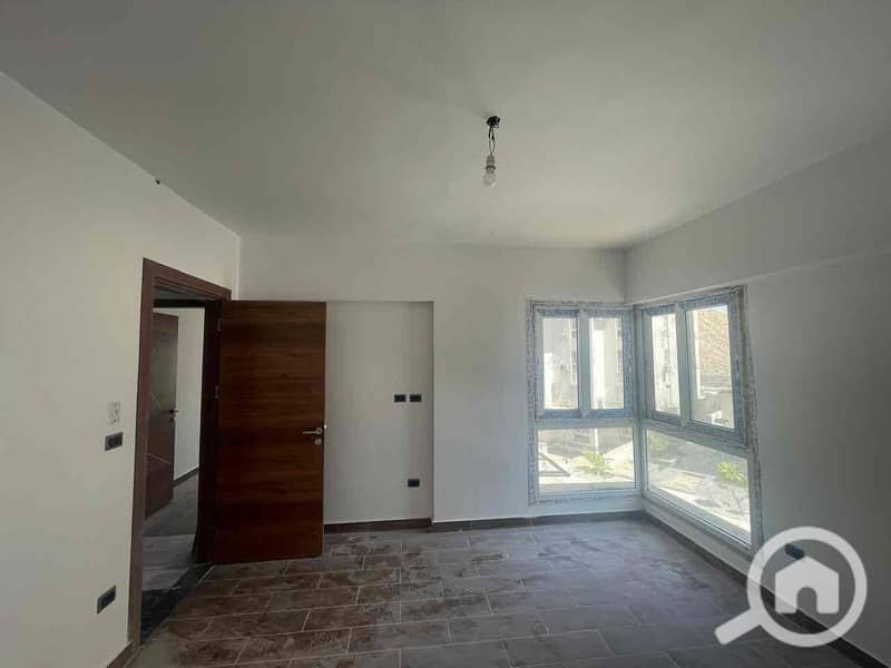 9 9c4387ae-5af8-4eeb-bd60-18c0671182b4. jpg