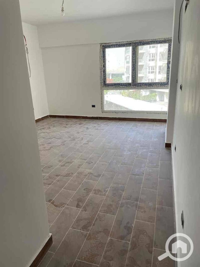 19 21286278-13d8-45f3-b0c1-d9e2d04460ad. jpg