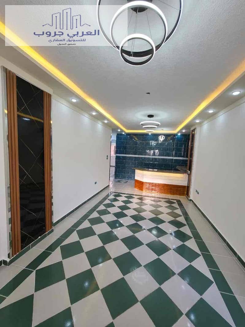 15 372492a7-bccc-4431-8646-31eb73899586. jpg