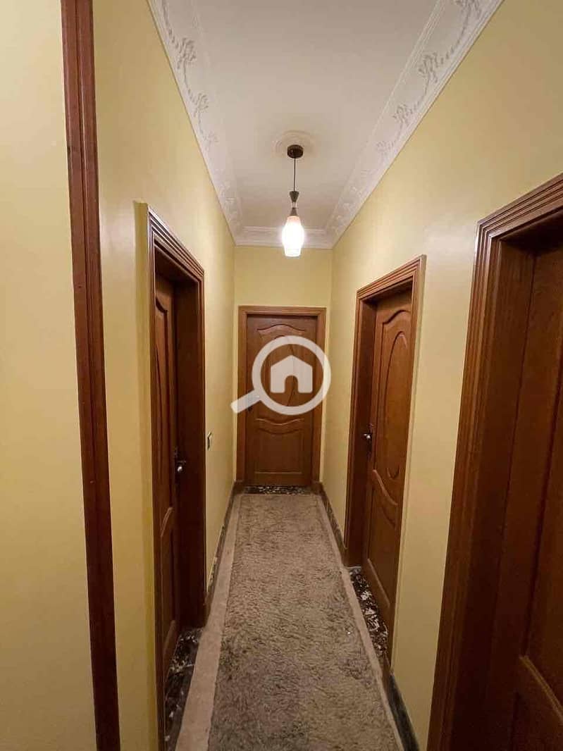 8 6771460c-faf1-4c69-ae1a-3552260ccbf7. jpg