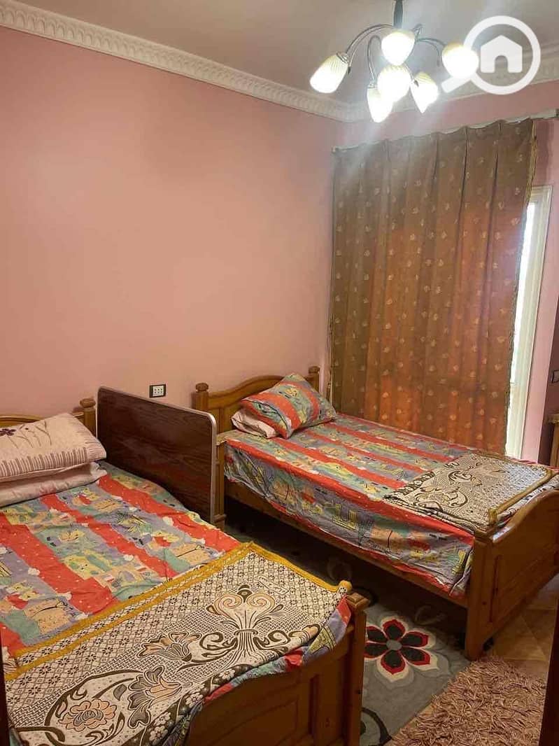 9 e81f5d53-e7a1-48c1-8469-03a5c35182d5. jpg