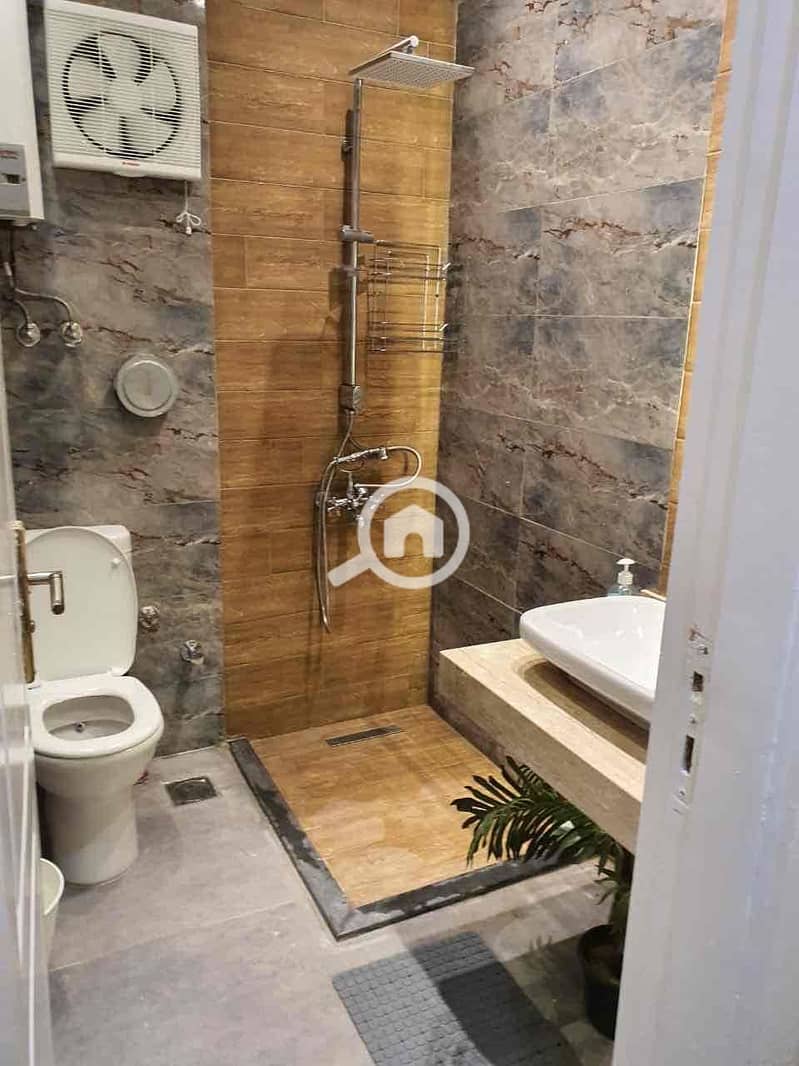 18 582b259a-7189-4779-8b27-3436e76acb2b. jpg