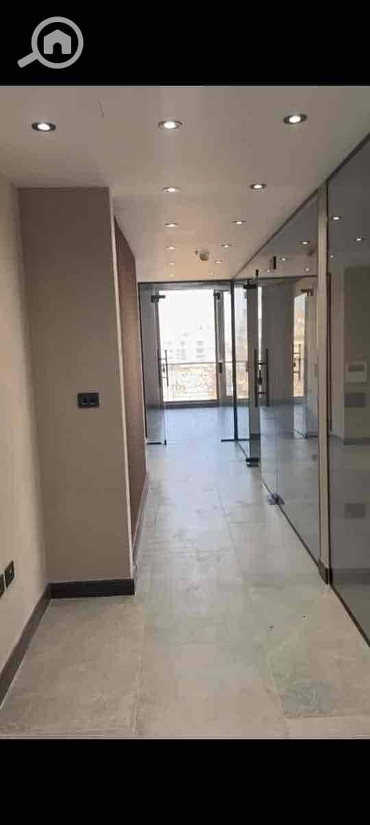 6 708309fa-ebf5-49e9-95f6-81c4088fc385. jpg