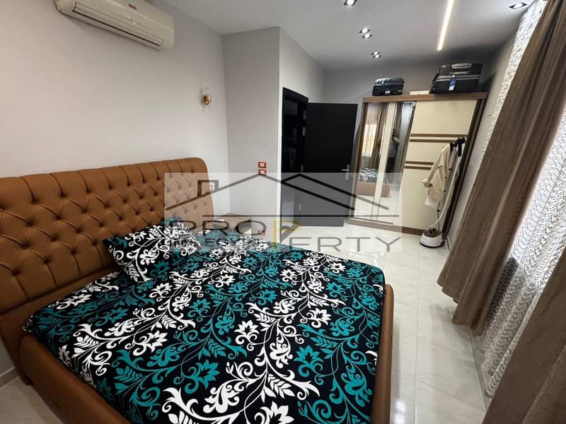 2 4b063a9e-e819-4d3d-bb74-87fad5148fe3. jpg