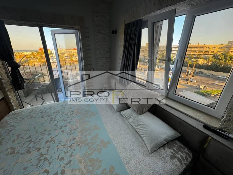 9 39ff1e81-a76e-4d6a-ad81-dfb5341872a6. jpg