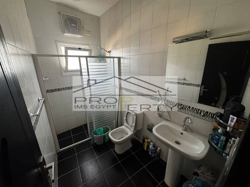 22 baa5efbe-d3c5-4aec-9ce4-8dd02d88dd84. jpg