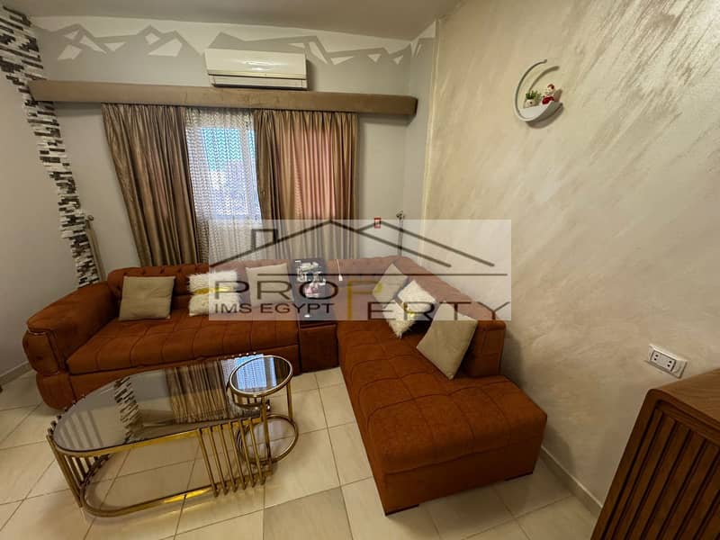 26 e8f2544d-54c9-476a-bef2-ab2639d6d845. jpg