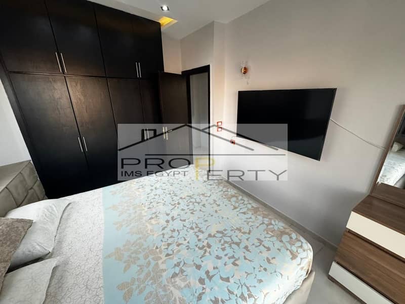 28 e4073fd2-1cd2-489c-8b8f-9f09aac4c14e. jpg