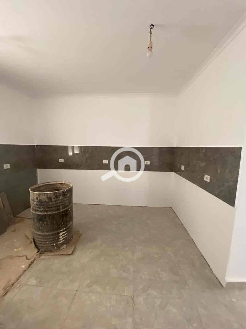 8 3c629924-279b-474c-9075-0a52c188f88c. jpg