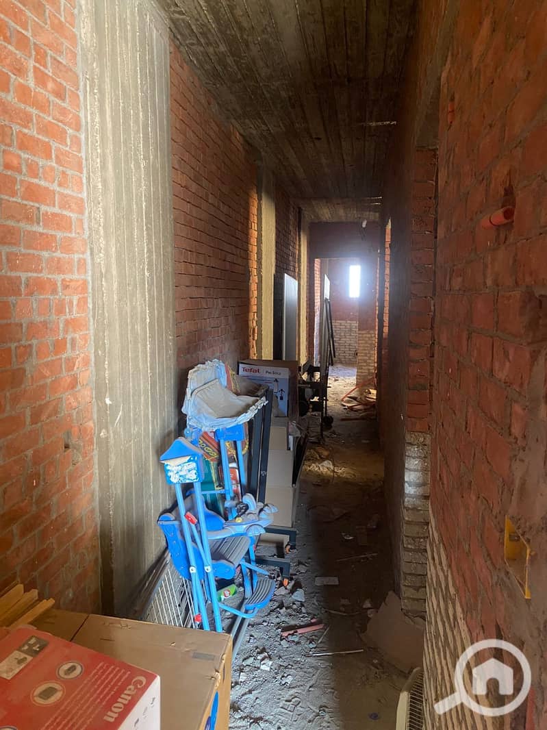 4 544bd723-9c2e-4b2f-84d3-b04d5bd66121. jpg