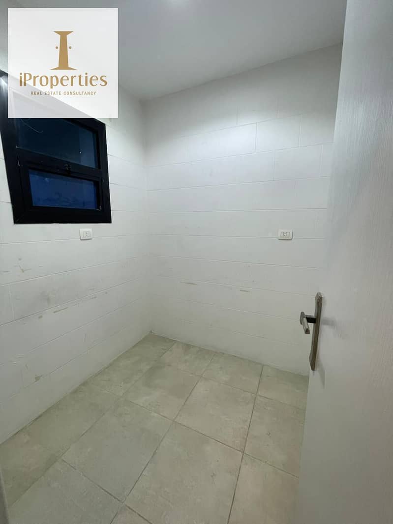 7 13772f39-87ee-4c1d-9d91-bb6bd5cca32a. jpeg