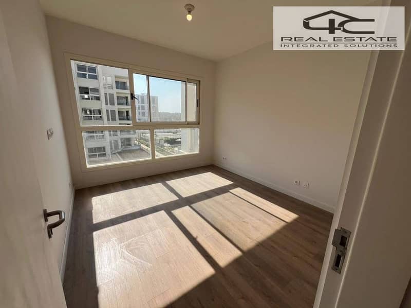 5 WhatsApp Image 2025-11-20 at 10.08. 58 PM (1). jpeg