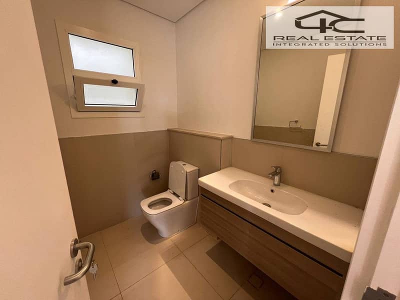 6 WhatsApp Image 2025-11-20 at 10.08. 58 PM (2). jpeg