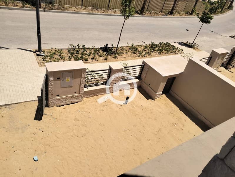 8 WhatsApp Image 2025-05-14 at 12.57. 39 PM. jpeg