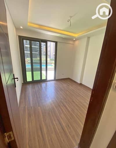 2 Bedroom Apartment for Sale in Hadayek October, Giza - شقة بجاردن 3. jpg