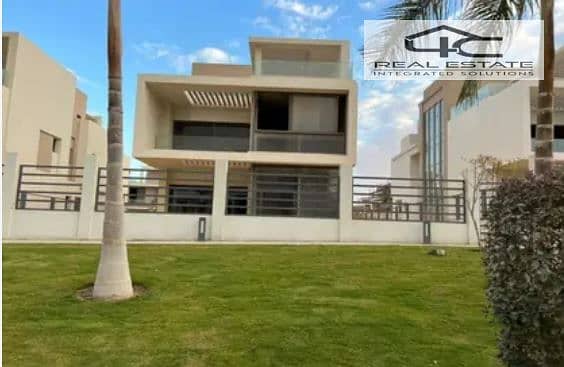 4 villa 1 fifth square. JPG