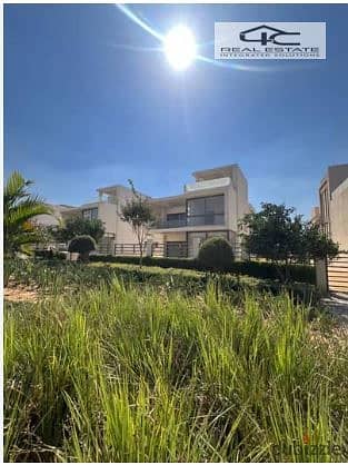 2 villa 3 fifth square. JPG