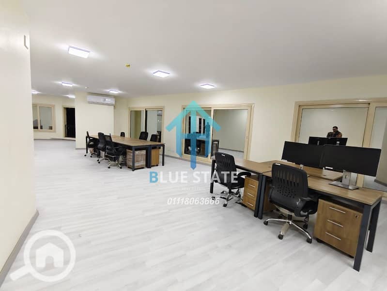 6 01118063666 (97). png