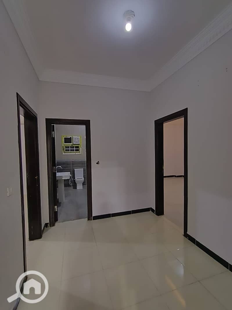 11 WhatsApp Image 2025-11-20 at 9.41. 26 PM. jpeg