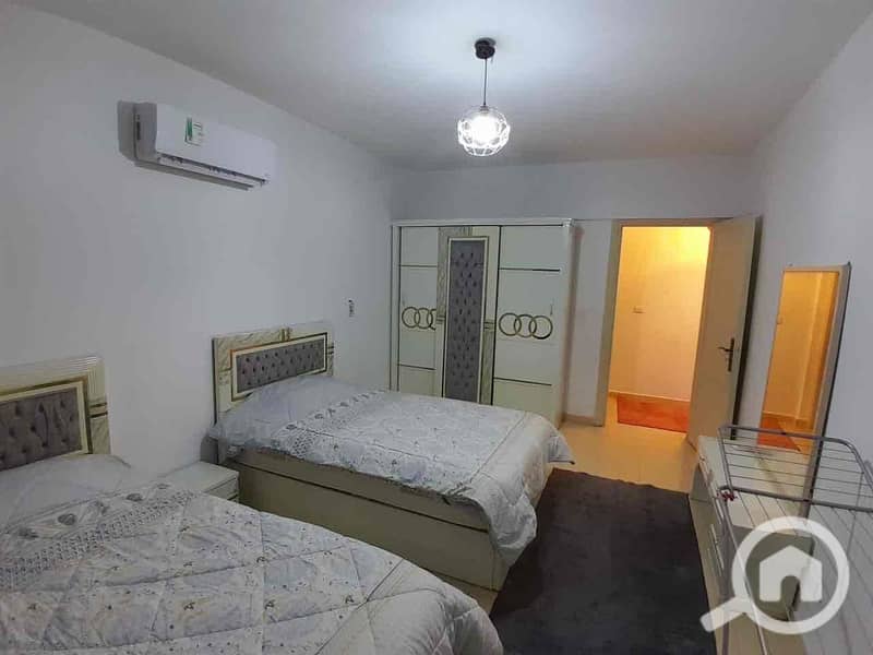 8 7eb76133-80b3-4fe3-b4e7-cb1ef027c74f. jpg