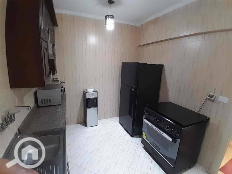 12 5203fd50-6573-4356-9910-4efb067818e3. jpg