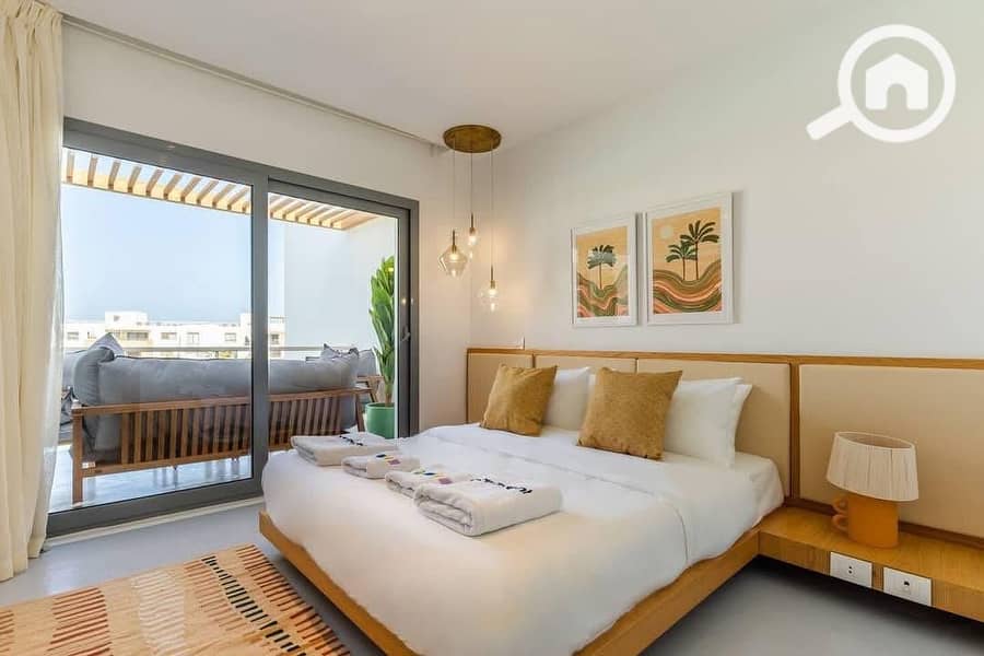 2 349d6658-2d2b-4e82-8d9f-423937b3da11. jpg