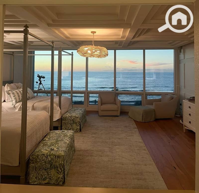 2 211fd944-6f83-4f38-842f-bb24e232b3cb. jpg