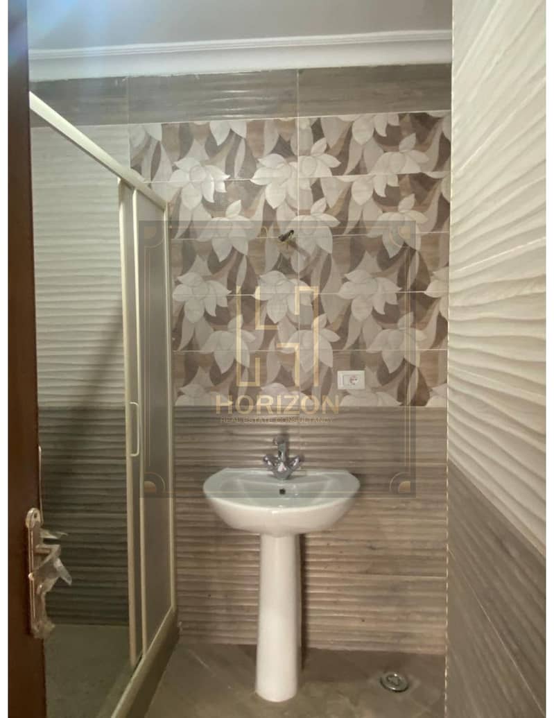 5 WhatsApp Image 2025-11-21 at 1.08. 28 AM (1). jpg