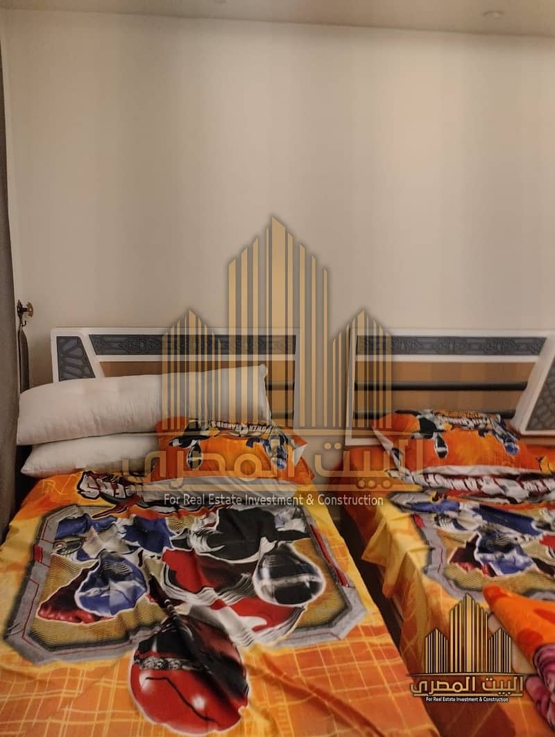 8 U857718 (11). jpeg