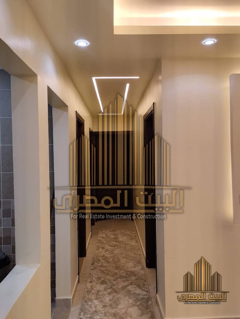 11 U857718 (9). jpeg