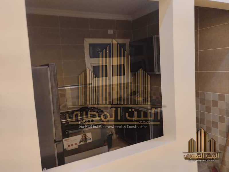 13 U857718 (5). jpeg