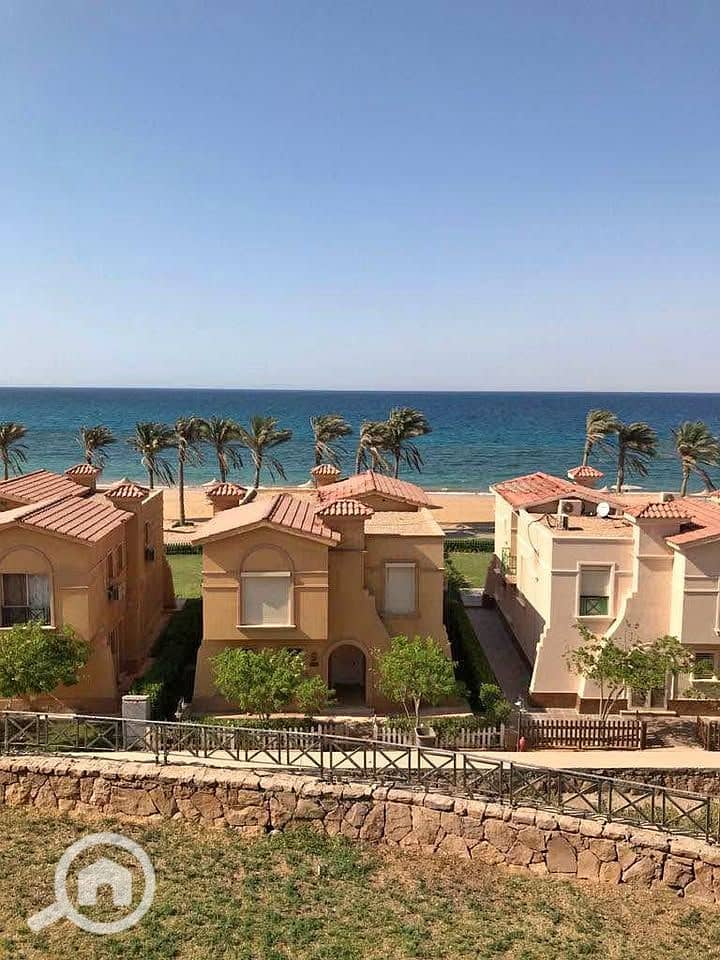 10 571773056_2099672803897581_1667366219277364166_n. jpg